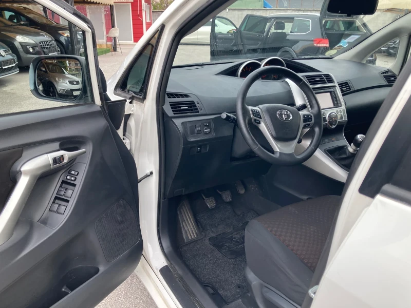 Toyota Verso Navi* Camera* Panorama, снимка 6 - Автомобили и джипове - 52308996