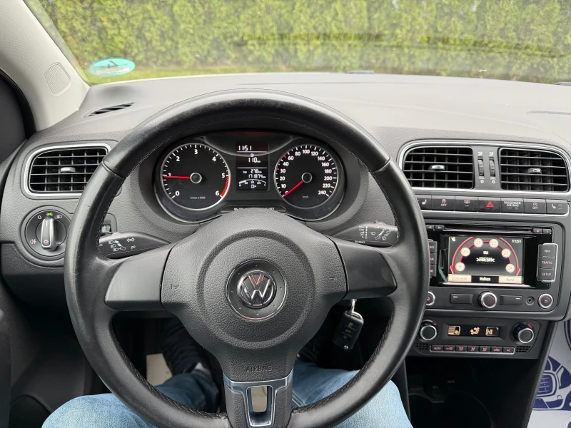 VW Polo 1.6tdi 90k.c* Климатроник* Подгрев* ЛИЗИНГ, снимка 12 - Автомобили и джипове - 52679246
