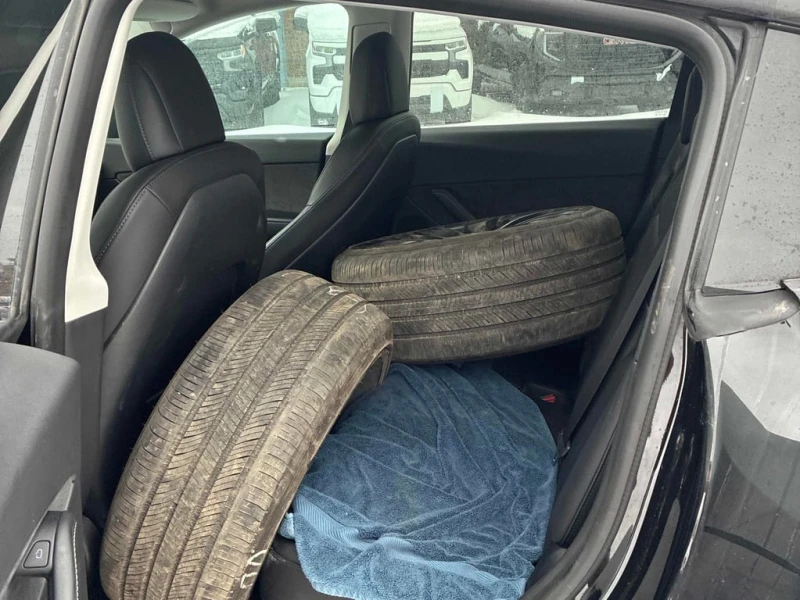 Tesla Model Y * Performance * CARFAX * БЕЗ ПЪРВОНАЧАЛНА ВНОСКА, снимка 14 - Автомобили и джипове - 52842052