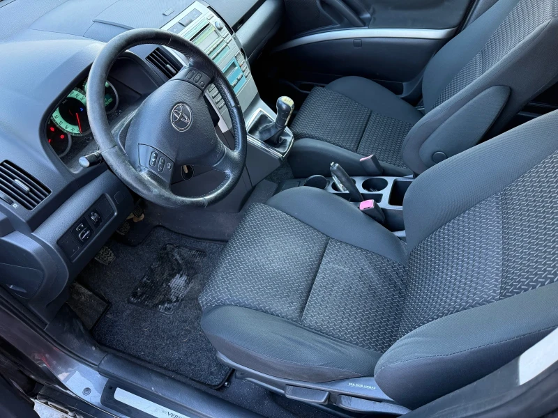 Toyota Corolla verso 2.2D4D 136 facelift, снимка 14 - Автомобили и джипове - 52921792