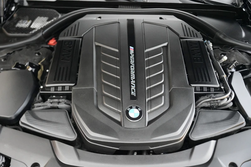 BMW 760 M760 Li xDrive Exclusive, снимка 15 - Автомобили и джипове - 52996210