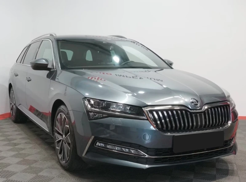 Skoda Superb Combi* 2.0TDI* 4x4* L&K* MATRIX, снимка 2 - Автомобили и джипове - 53453079
