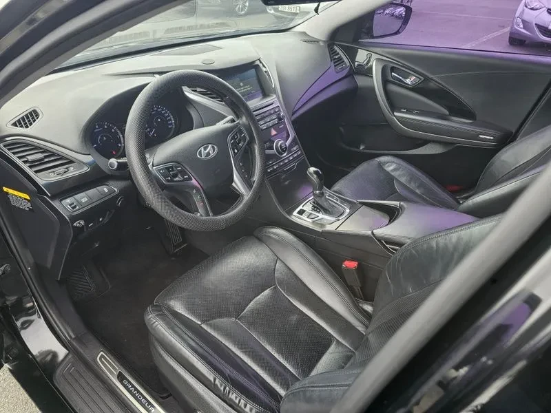 Hyundai Grandeur Hg300 Exclusive, снимка 8 - Автомобили и джипове - 53777903