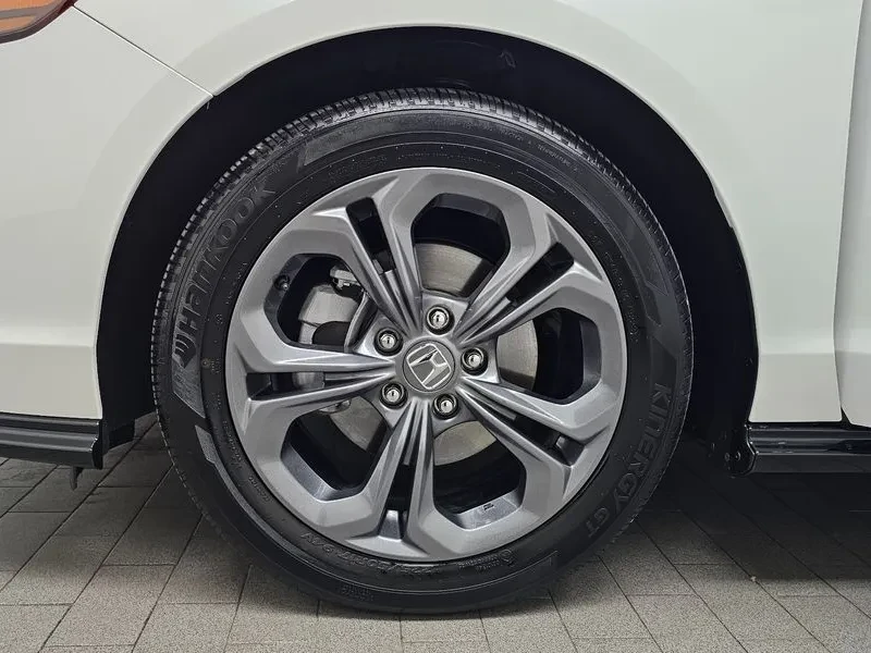 Honda Accord 1.5 TURBO 11TH GEN, снимка 5 - Автомобили и джипове - 55717316