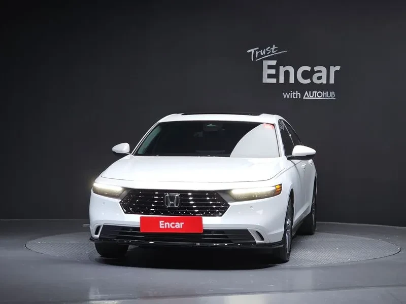 Honda Accord 1.5 TURBO 11TH GEN, снимка 3 - Автомобили и джипове - 55717316