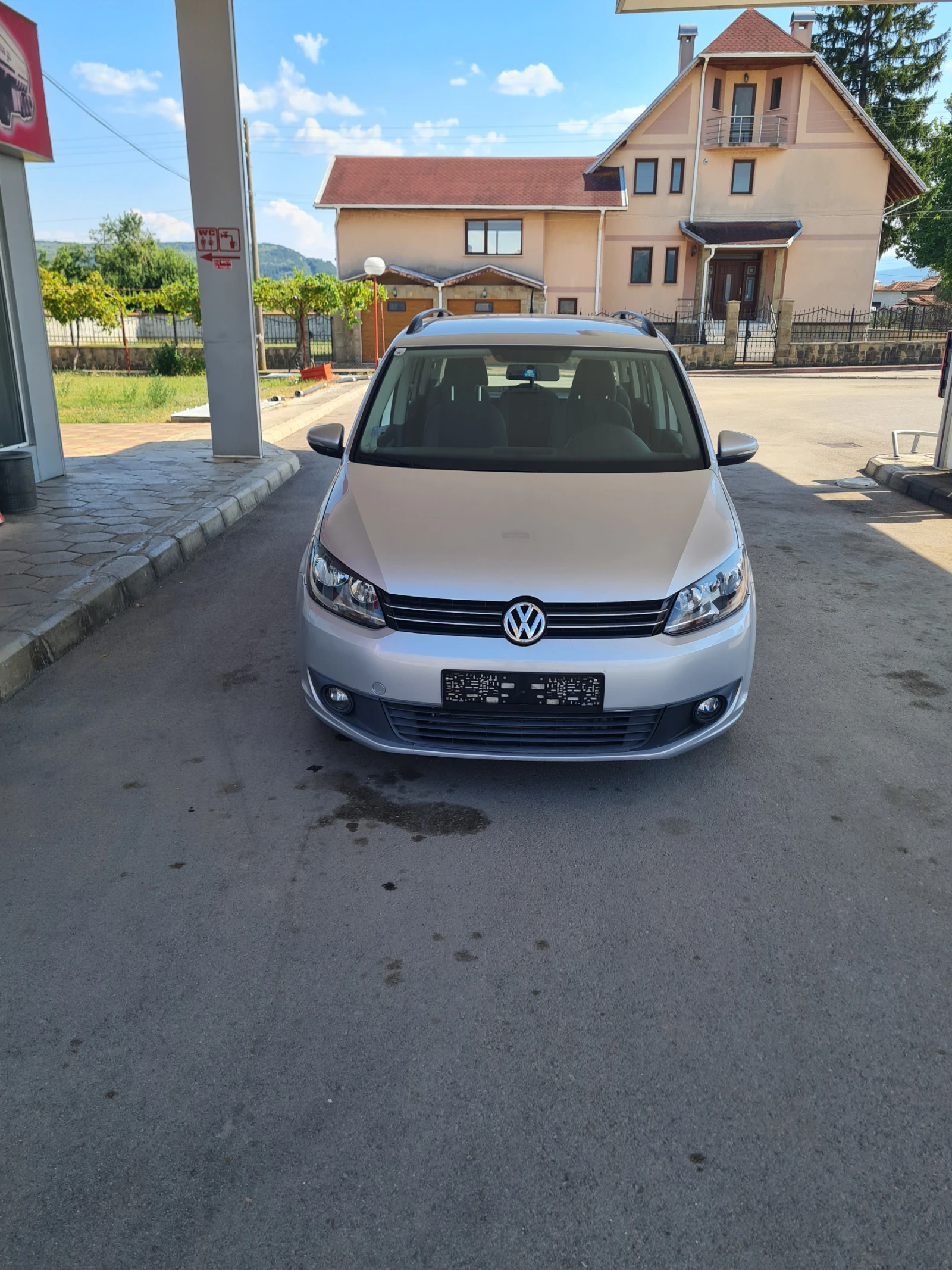 VW Touran 1.6 TDI 105к.с. 2012г.  - [1] 