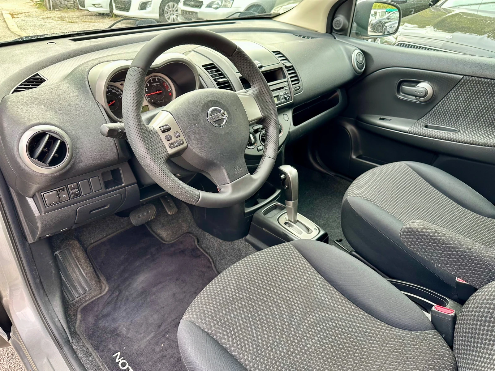 Nissan Note 1.6i - изображение 7