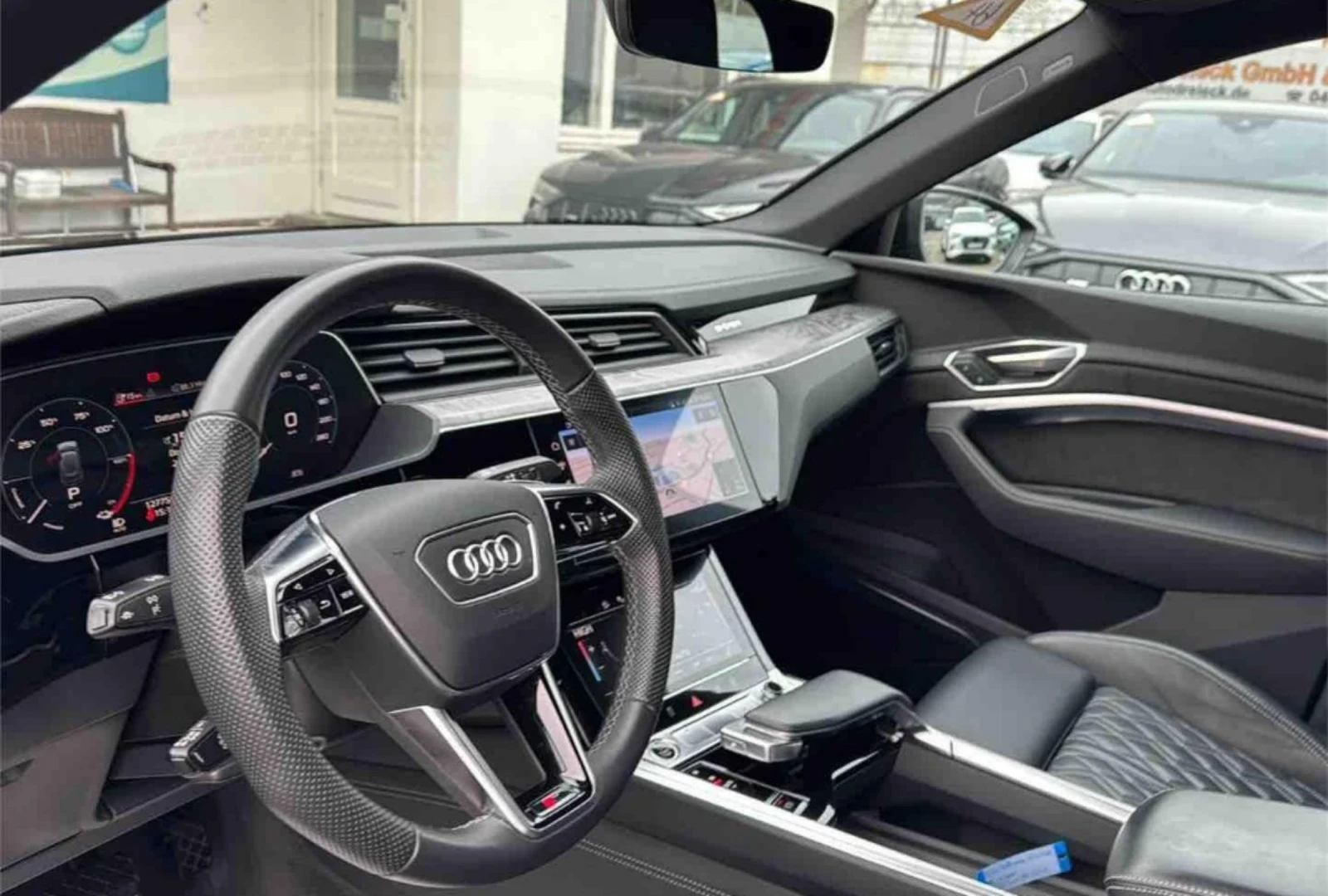 Audi E-Tron 55Quatro/Sportback/2xS LINE - изображение 9