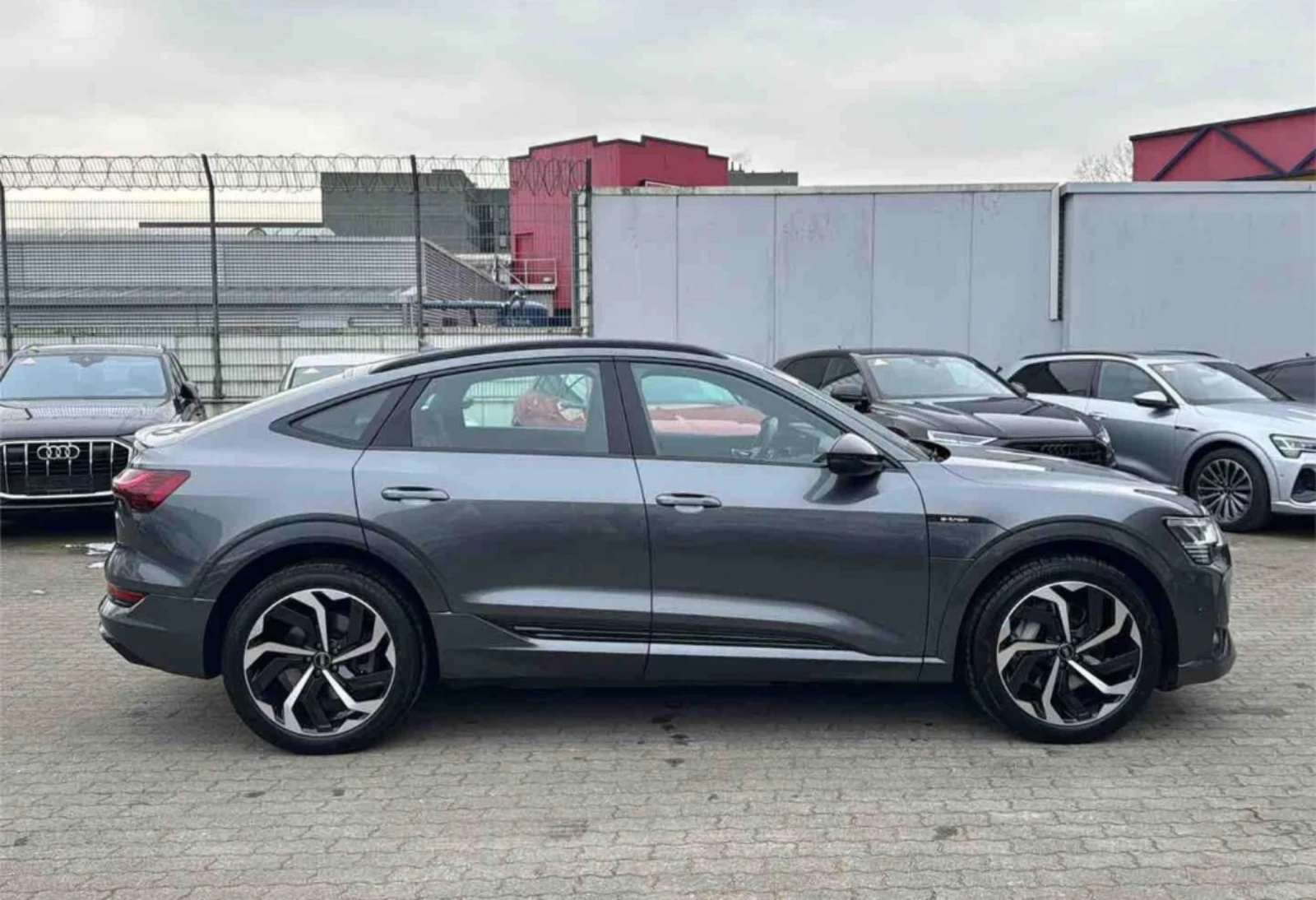 Audi E-Tron 55Quatro/Sportback/2xS LINE - изображение 7