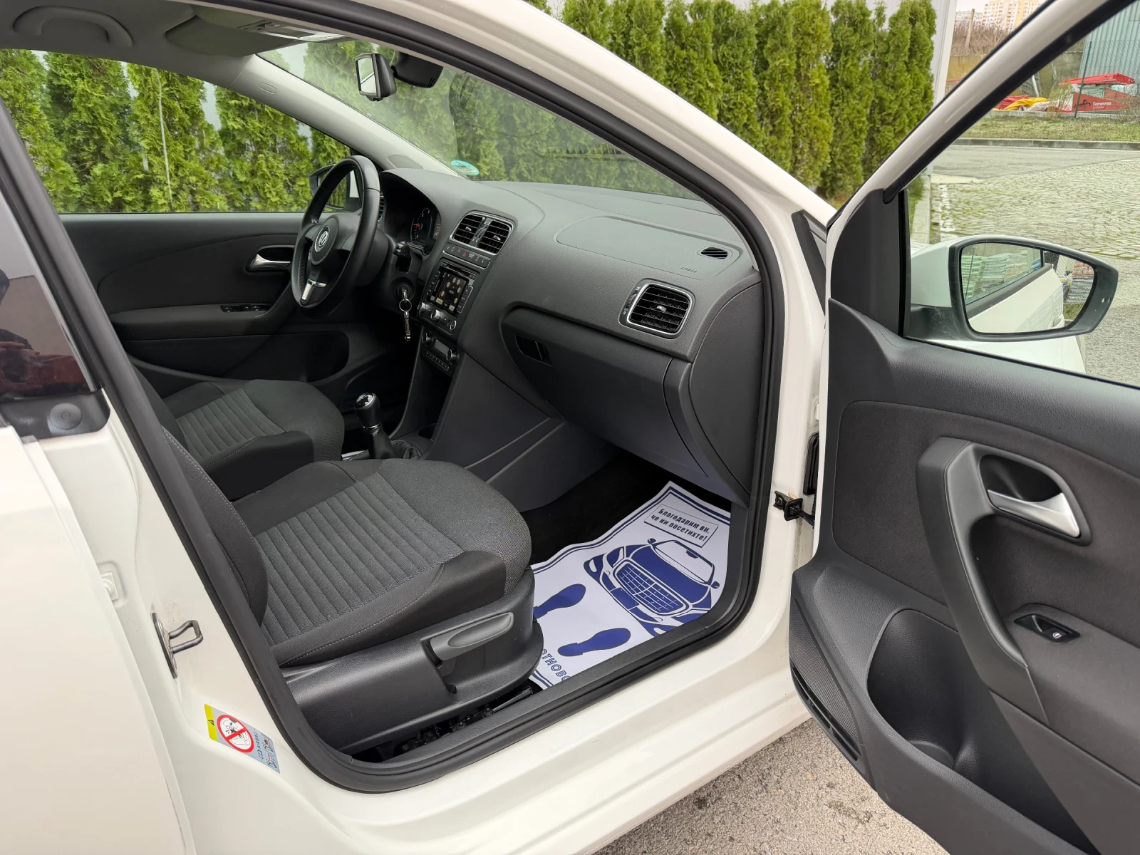 VW Polo 1.6tdi 90k.c* �����������* �������* ������ | Mobile.bg � ����������� 13