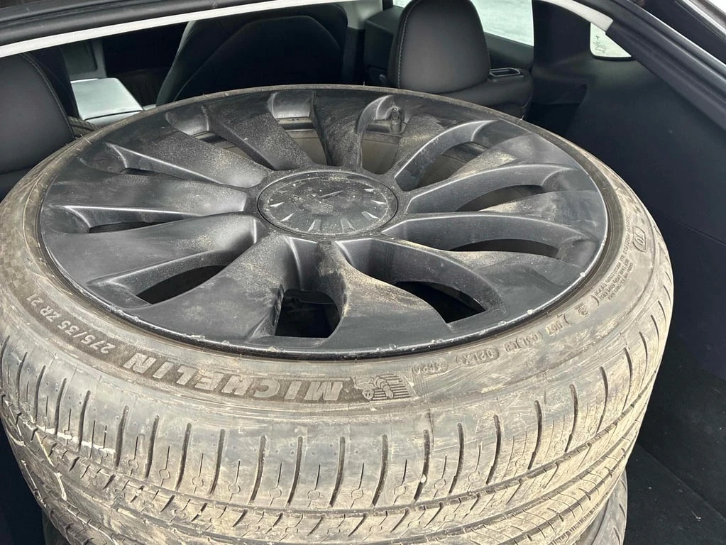 Tesla Model Y * Performance * CARFAX * ��� ������������ ������ | Mobile.bg � ����������� 15