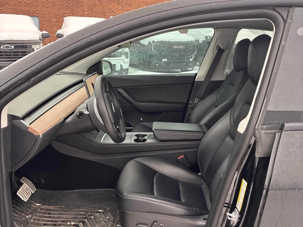 Tesla Model Y * Performance * CARFAX * ��� ������������ ������ | Mobile.bg � ����������� 13