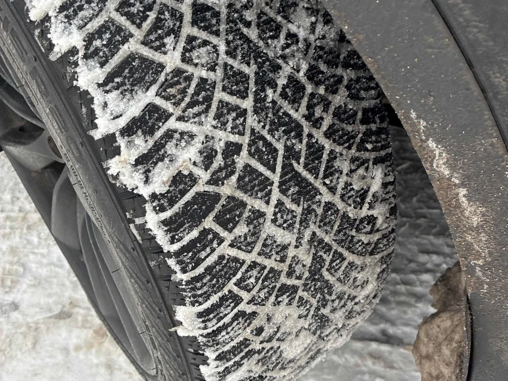 Tesla Model Y * Performance * CARFAX * ��� ������������ ������ | Mobile.bg � ����������� 17