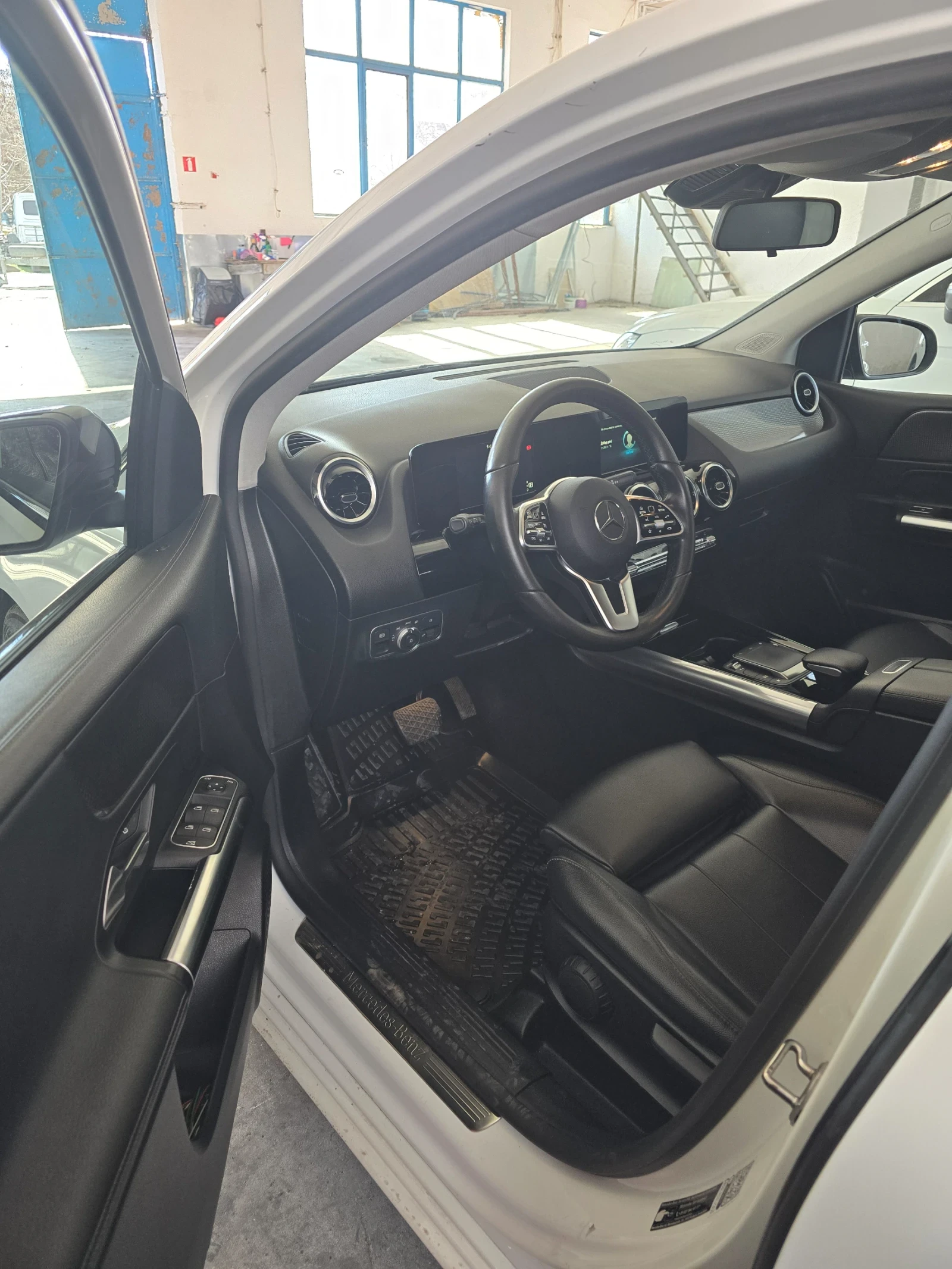 Mercedes-Benz B 180  - изображение 6