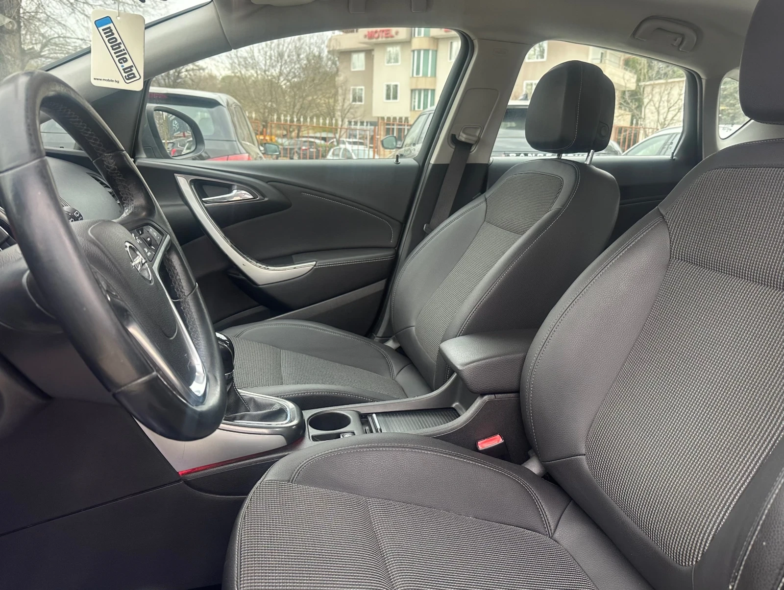 Opel Astra 1.7CDTI, снимка 10 - Автомобили и джипове - 53902431
