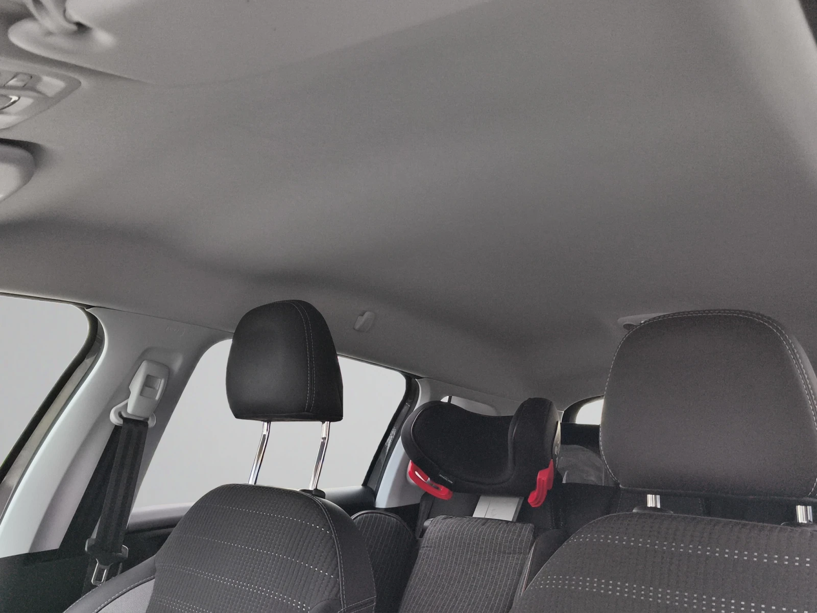 Peugeot 2008 ALLURE 1.5 e-HDI 102 BVM6 EURO 6.2, снимка 12 - Автомобили и джипове - 53956396