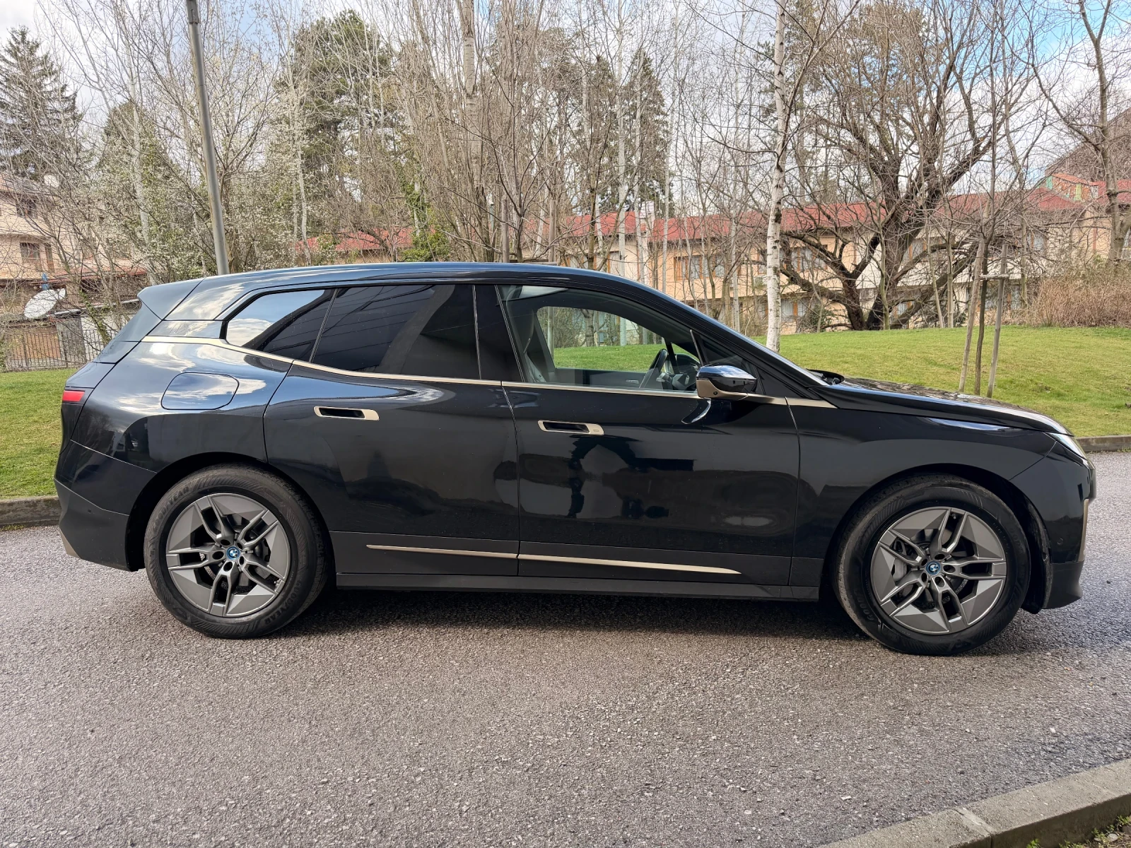 BMW iX 50 / X-DRIVE / ВЪЗДУХ , снимка 8 - Автомобили и джипове - 54091335