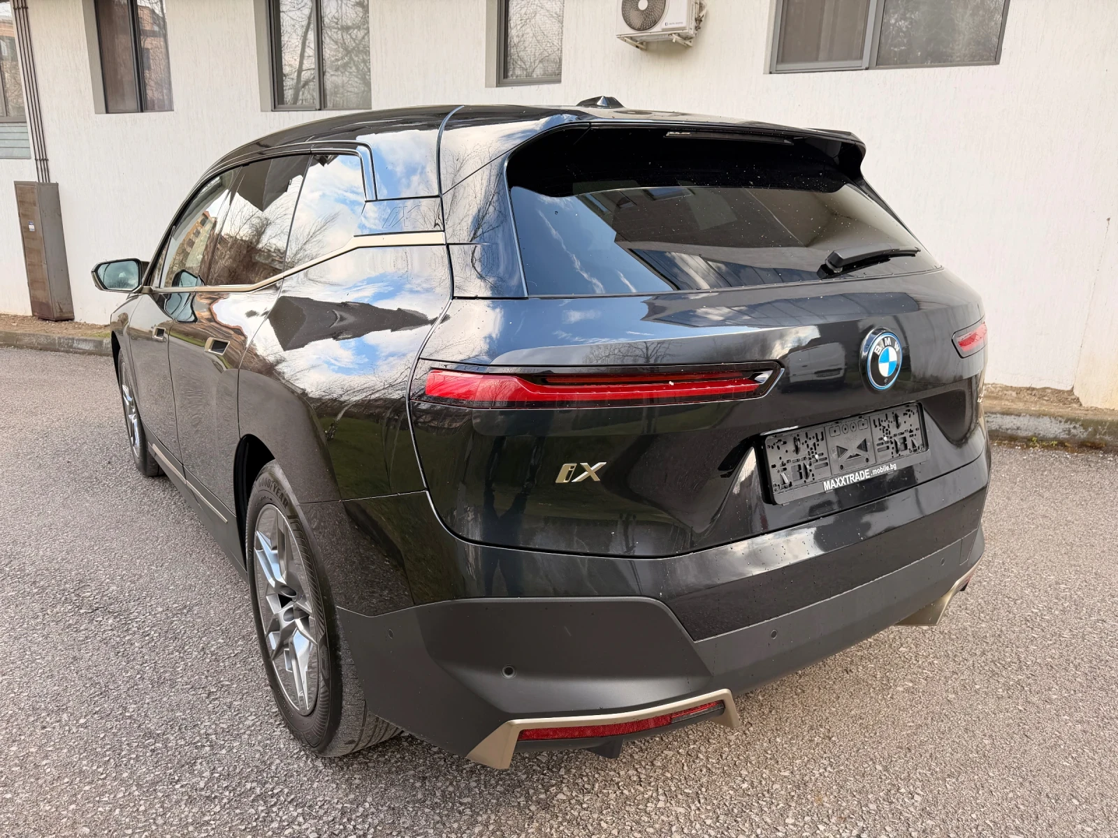 BMW iX 50 / X-DRIVE / ВЪЗДУХ , снимка 5 - Автомобили и джипове - 54091335