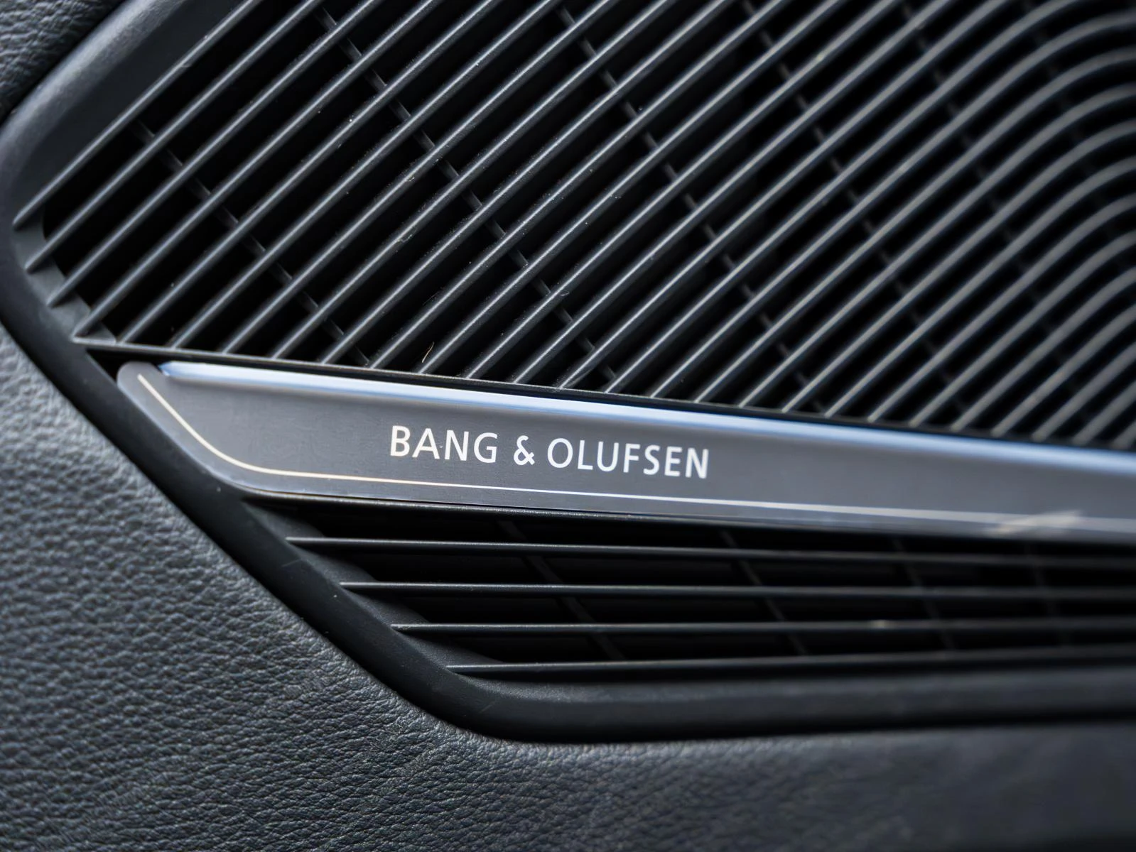 Audi A4 AVANT* QUATTRO* S-LINE* MASSAGE* B&O* NAVI* MEMORY | Mobile.bg � ����������� 5