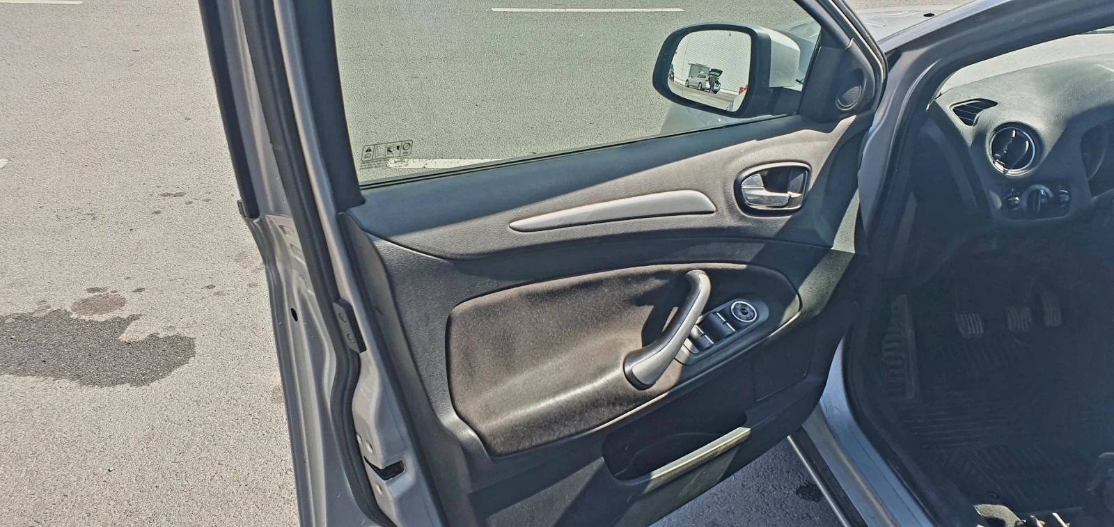Ford Mondeo, снимка 9 - Автомобили и джипове - 54491092