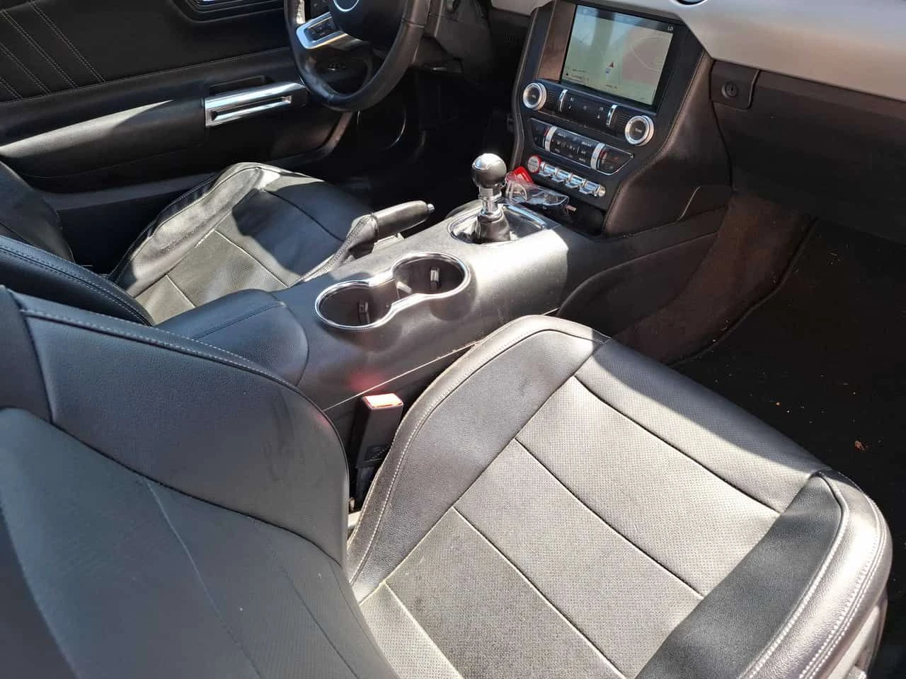 Ford Mustang * GT * РЪЧКА * ОБДУХВАНЕ * NAVI, снимка 5 - Автомобили и джипове - 54529146