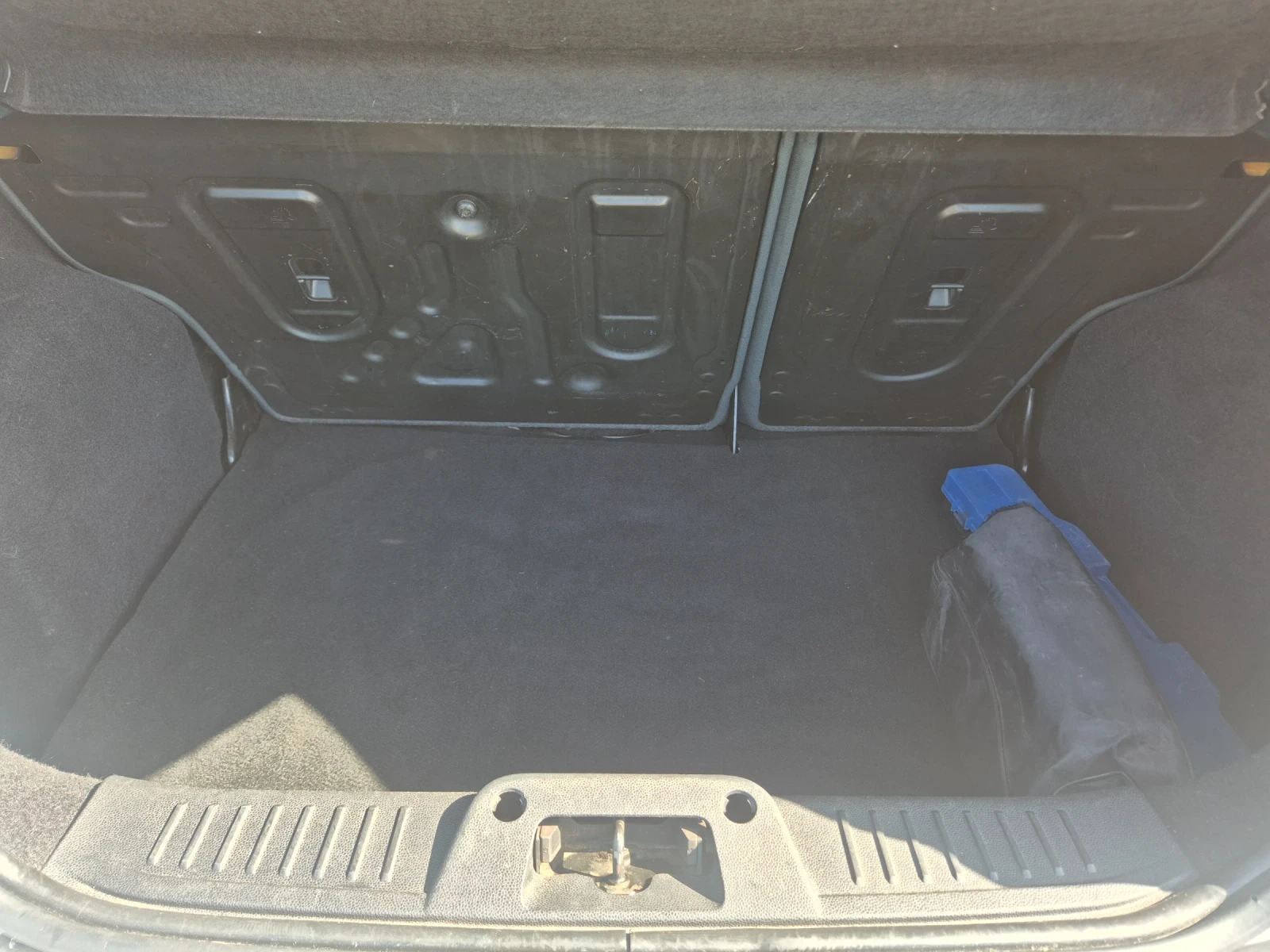 Ford Fiesta 1.4, ГАЗ, снимка 11 - Автомобили и джипове - 54703076