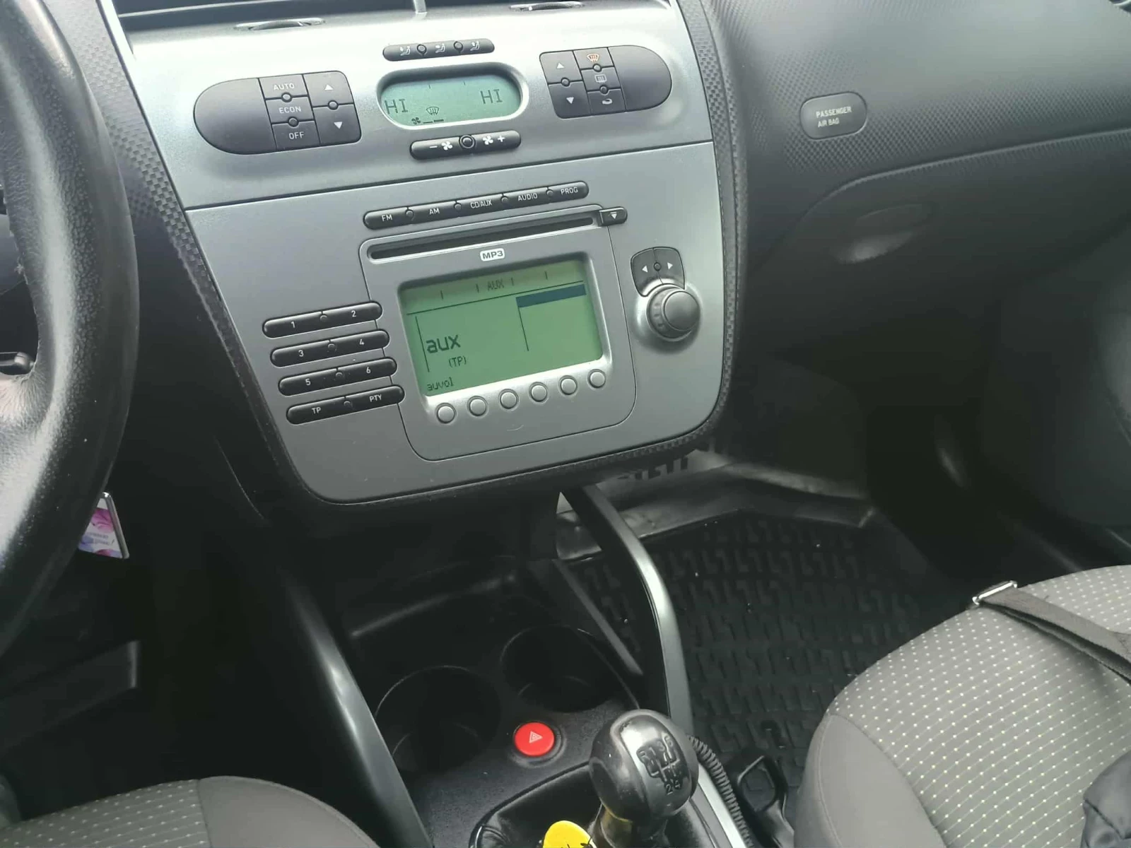 Seat Altea 1.9 105ks, снимка 8 - Автомобили и джипове - 54811783