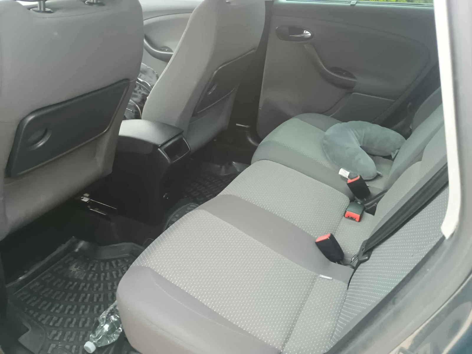 Seat Altea 1.9 105ks, снимка 5 - Автомобили и джипове - 54811783
