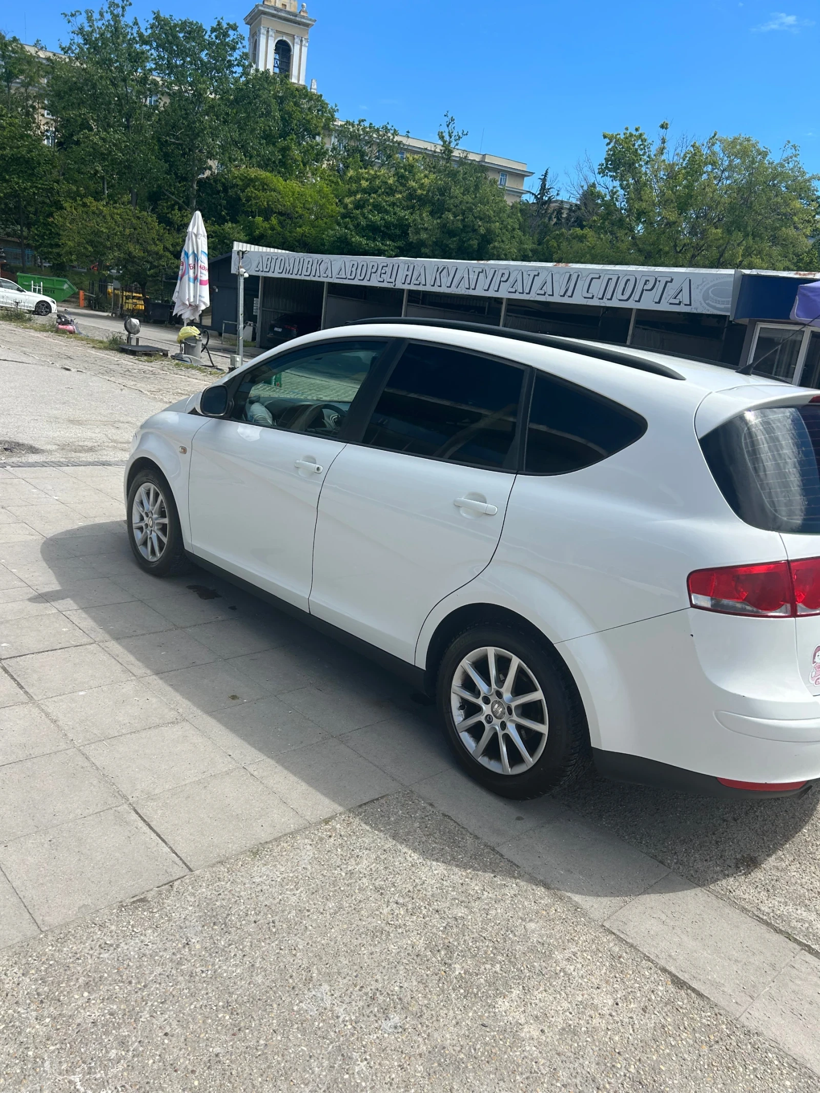 Seat Altea XL, снимка 2 - Автомобили и джипове - 54900993
