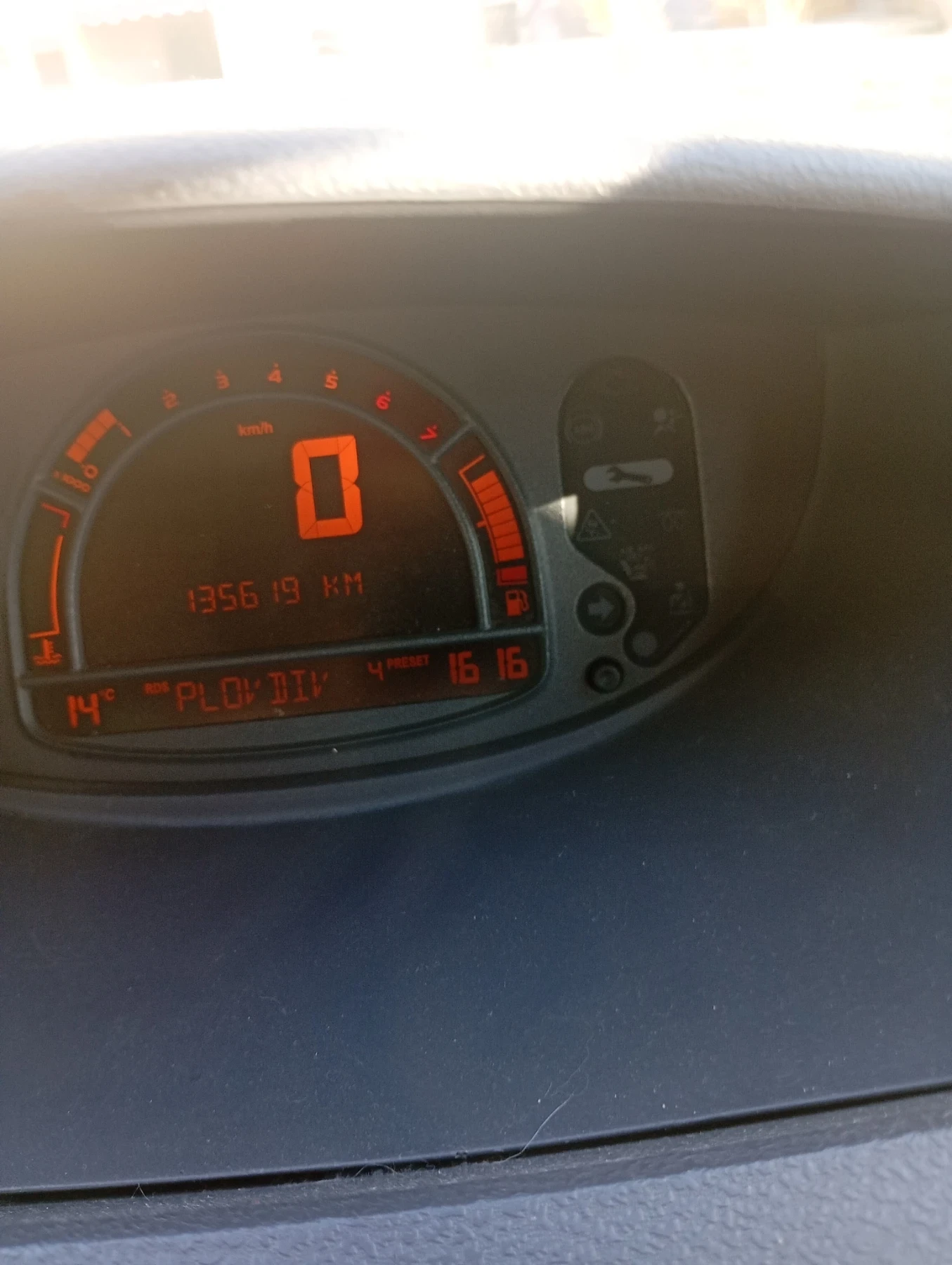 Renault Modus, снимка 9 - Автомобили и джипове - 55083034