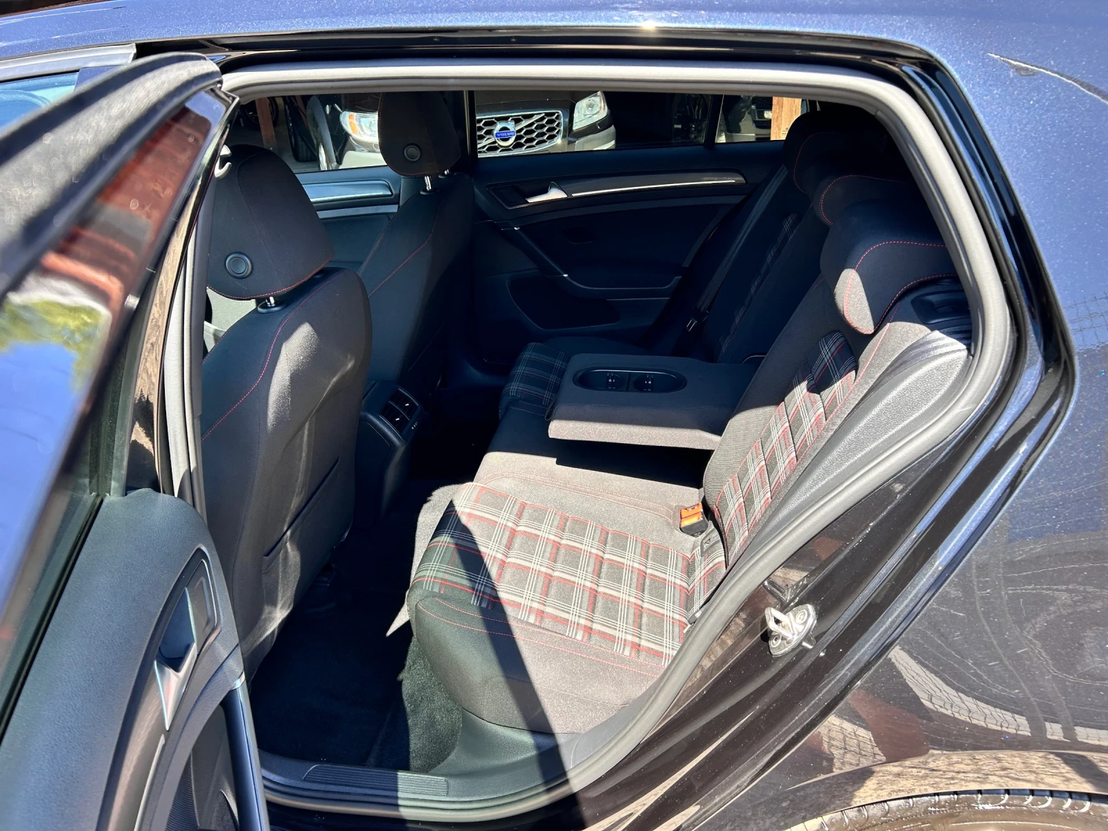 VW Golf GTI Performance 245к.с, снимка 15 - Автомобили и джипове - 55698366
