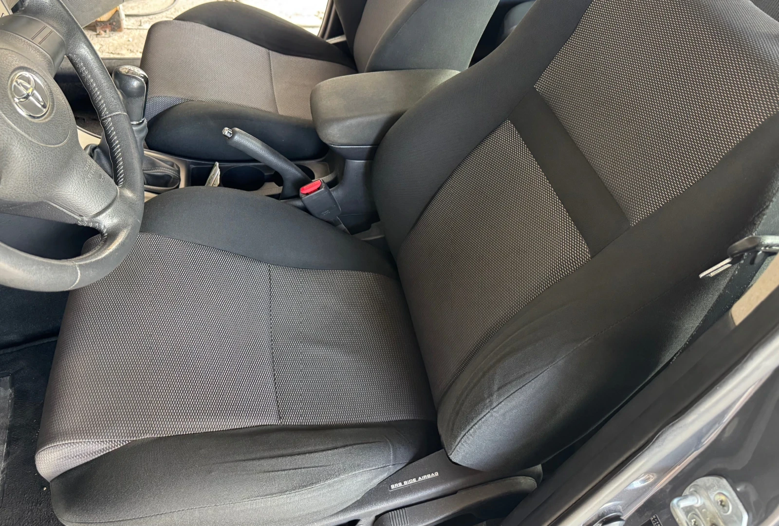 Toyota Corolla 1, 6 VVTi* SOL* FACE LIFT* ИТАЛИЯ* EURO 4, снимка 14 - Автомобили и джипове - 55927249