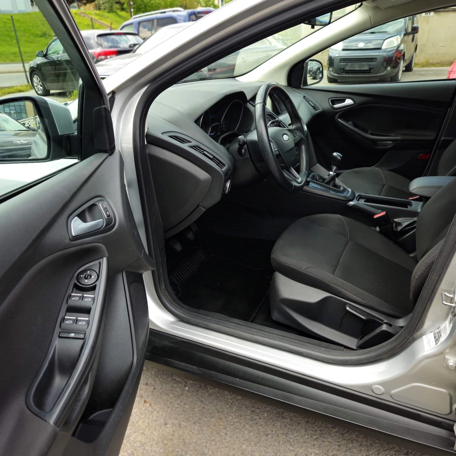 Ford Focus 1.5tdci , снимка 13 - Автомобили и джипове - 55974547