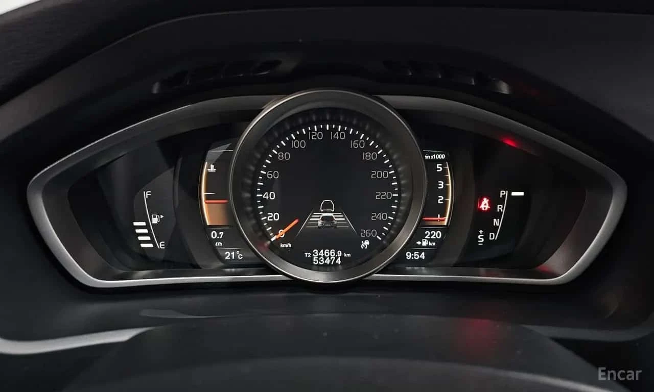 Volvo V40 * D3 * ФИНАНСИРАНЕ, снимка 8 - Автомобили и джипове - 56568685