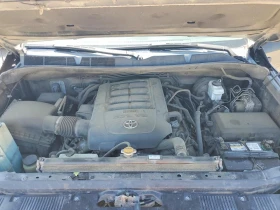 Toyota Tundra 5.7l Sr5, снимка 11