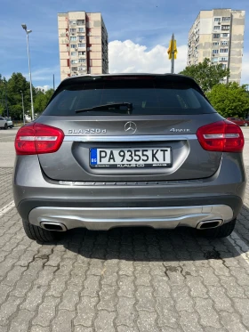     Mercedes-Benz GLA 220 4MATIC FULL