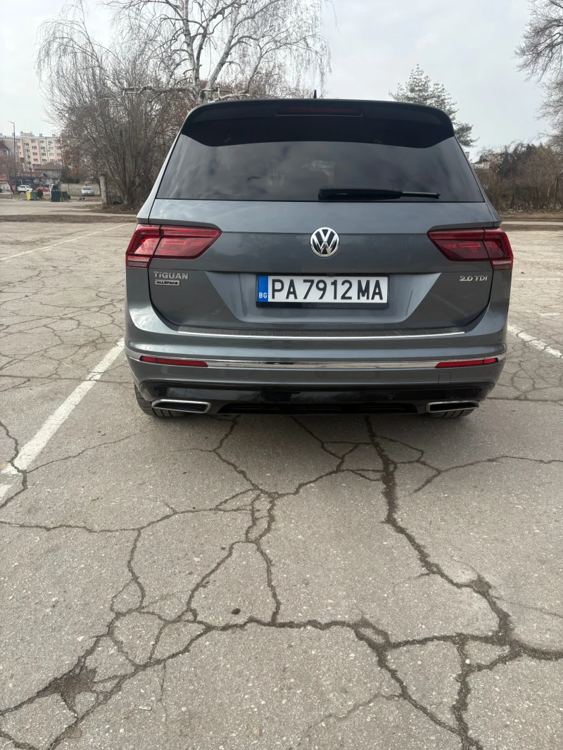 VW Tiguan 2.0, снимка 4 - Автомобили и джипове - 49220059