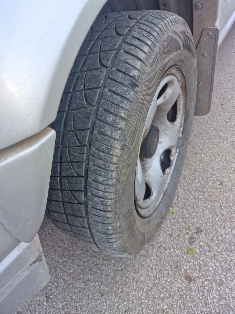 Suzuki Grand vitara Джип, снимка 11 - Автомобили и джипове - 52449417