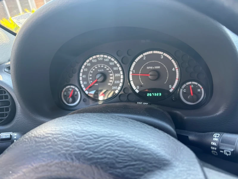 Jeep Cherokee 2.8 crd, снимка 8 - Автомобили и джипове - 52856058