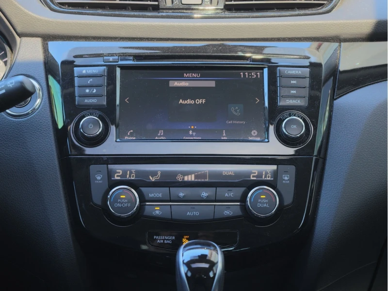 Nissan Qashqai * SV AWD | Smart Cruise | Sunroof | Climate Ctrl *, снимка 16 - Автомобили и джипове - 53001307