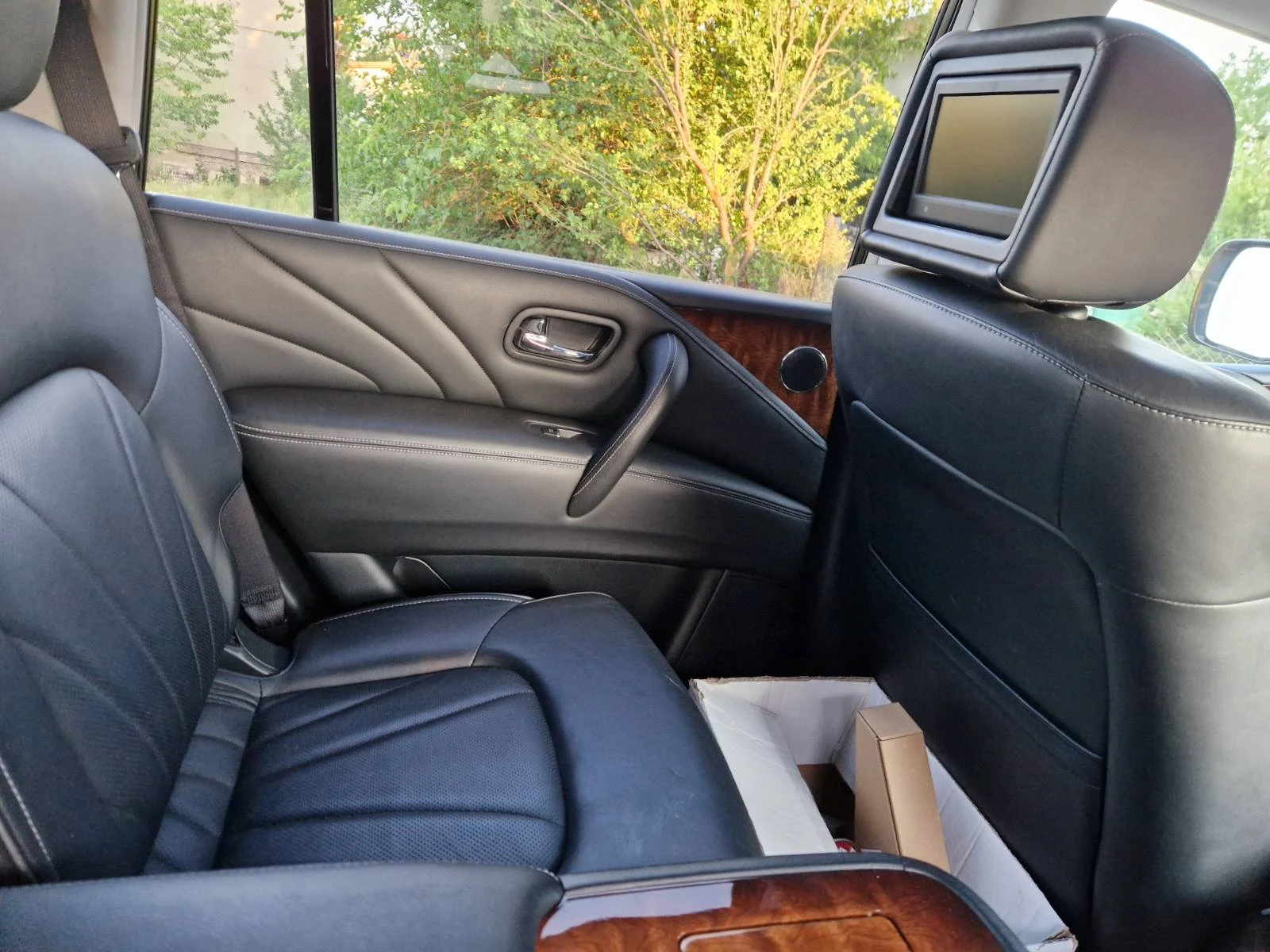 Infiniti QX80 | Mobile.bg � ����������� 12