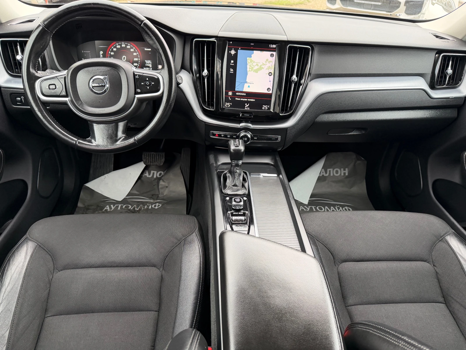 Volvo XC60 D4 AWD GEARTRONIC INSCRIPTION - изображение 8