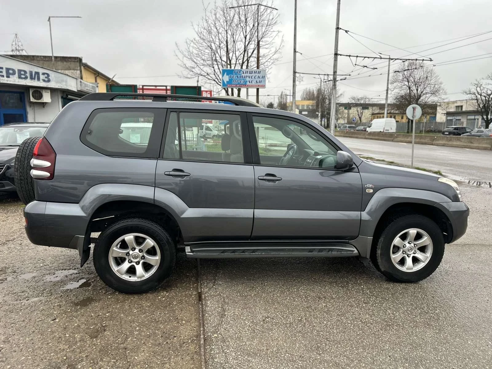 Toyota Land cruiser Serie 120, снимка 7 - Автомобили и джипове - 54123324