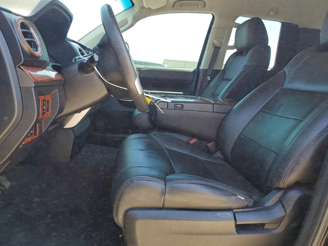 Toyota Tundra 5.7l Sr5, снимка 7 - Автомобили и джипове - 54731465