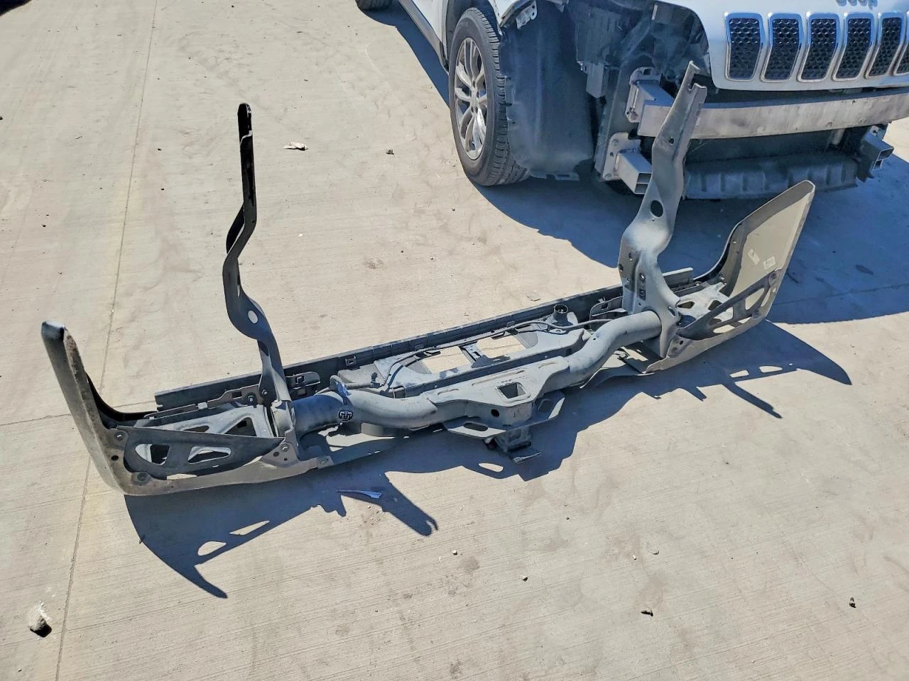 Toyota Tundra 5.7l Sr5, снимка 12 - Автомобили и джипове - 54731465