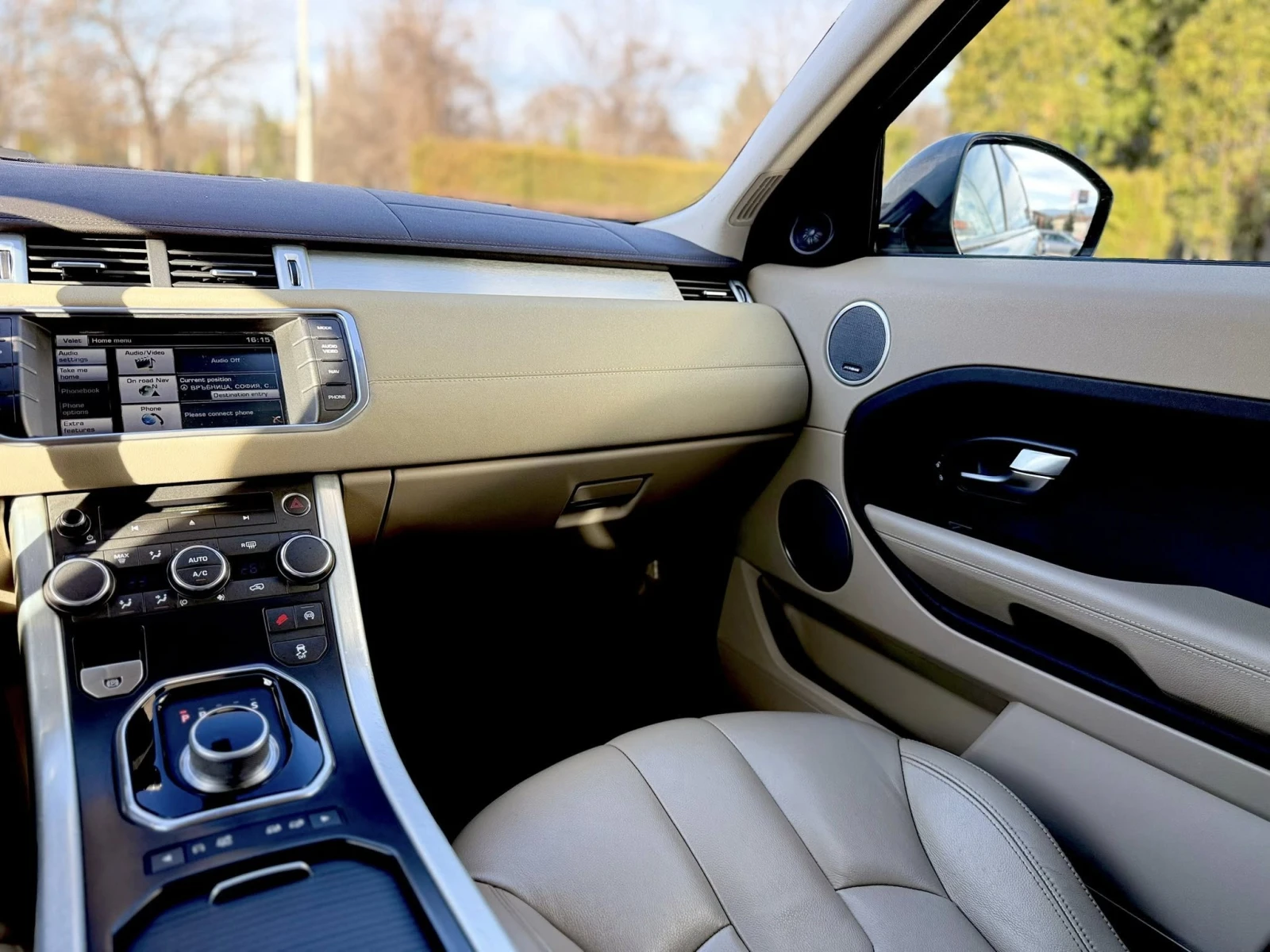 Land Rover Range Rover Evoque 4х4 Реален пробег! , снимка 8 - Автомобили и джипове - 54866104