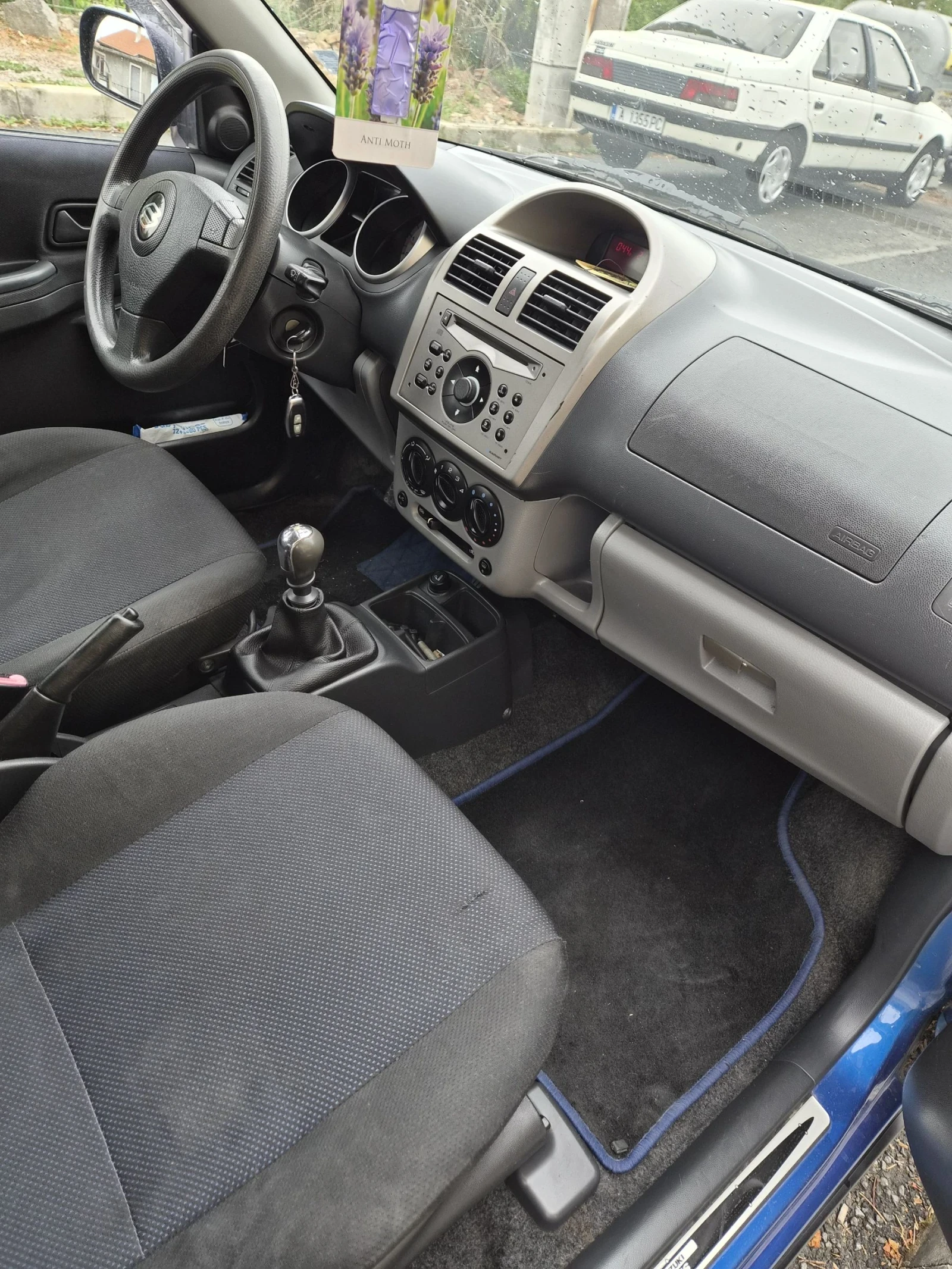 Suzuki Ignis 1.3DDIS, снимка 8 - Автомобили и джипове - 55569885