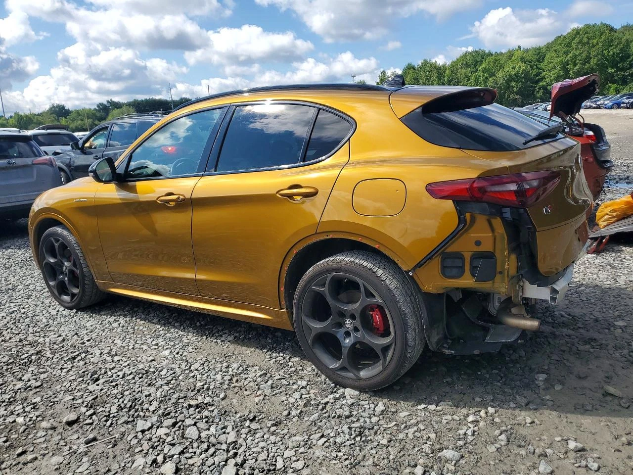 Alfa Romeo Stelvio 2.0l Ti, снимка 2 - Автомобили и джипове - 55591587
