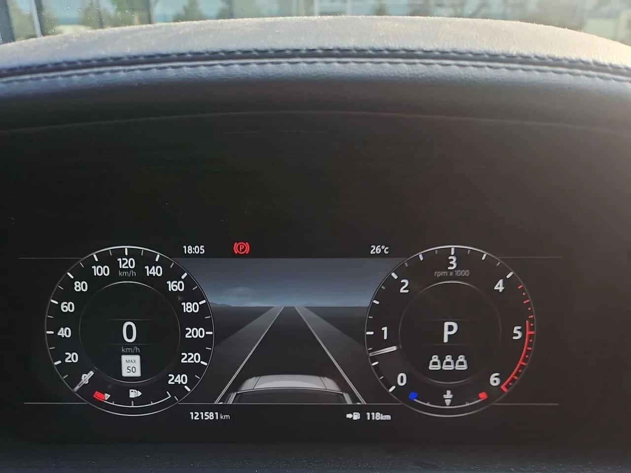 Land Rover Range rover HSE / HUD / Harman Kardon / Обдухване , снимка 8 - Автомобили и джипове - 55767814