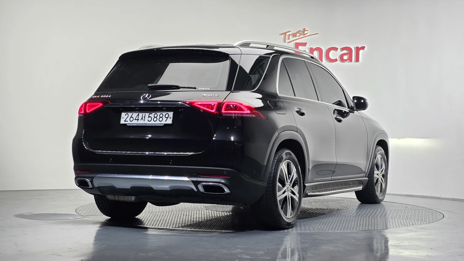 Mercedes-Benz GLE 300 BLIND SPOT* ЕЛ. БАГАЖНИК* КРАЙНА ЦЕНА, снимка 2 - Автомобили и джипове - 55983083